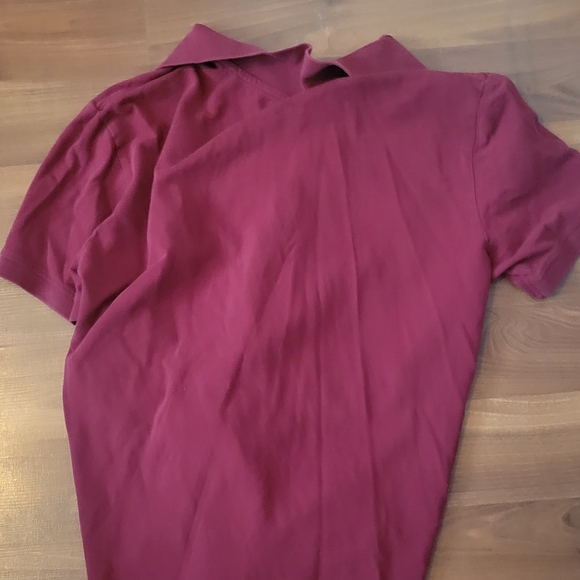 Casual red polo style short - Picture 2 of 3